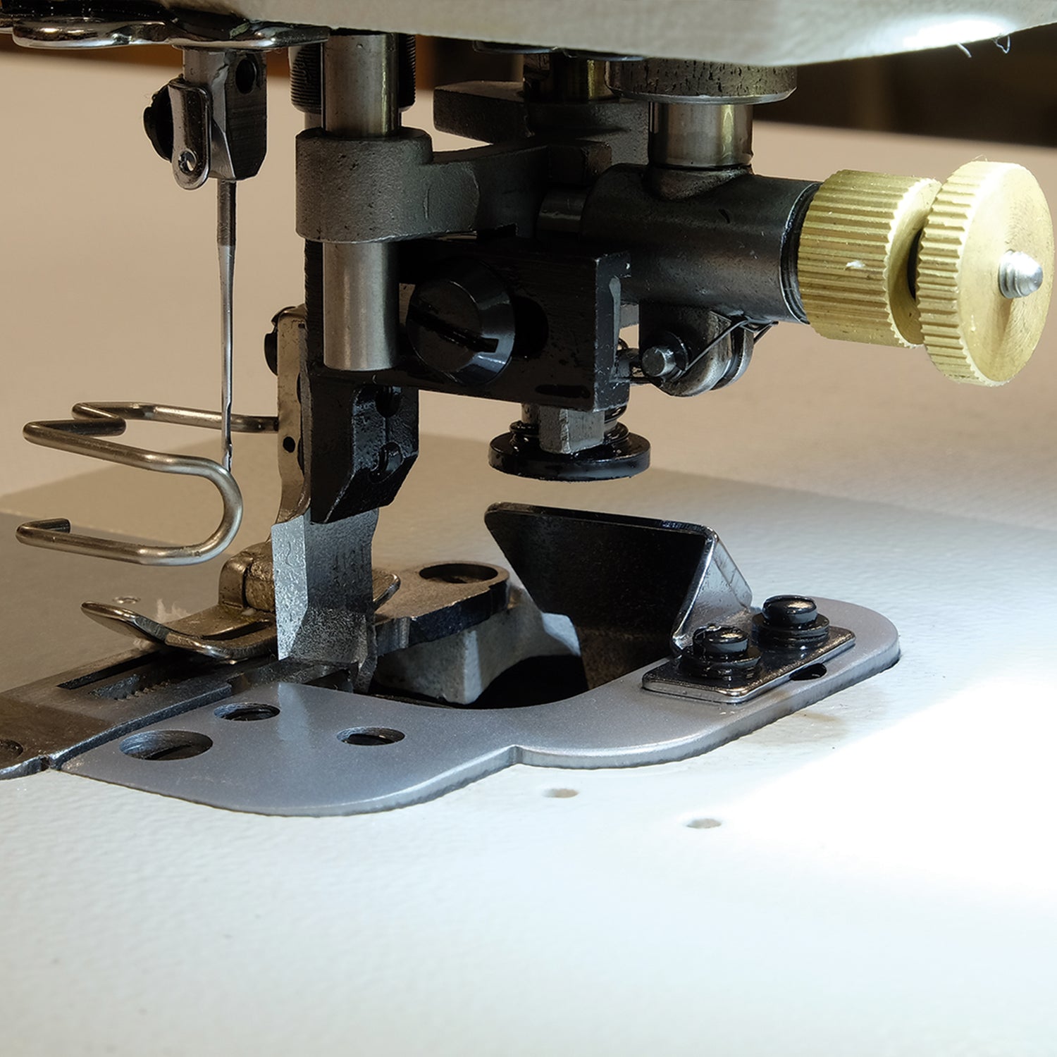 PESPUNTE COSER Y CORTAR